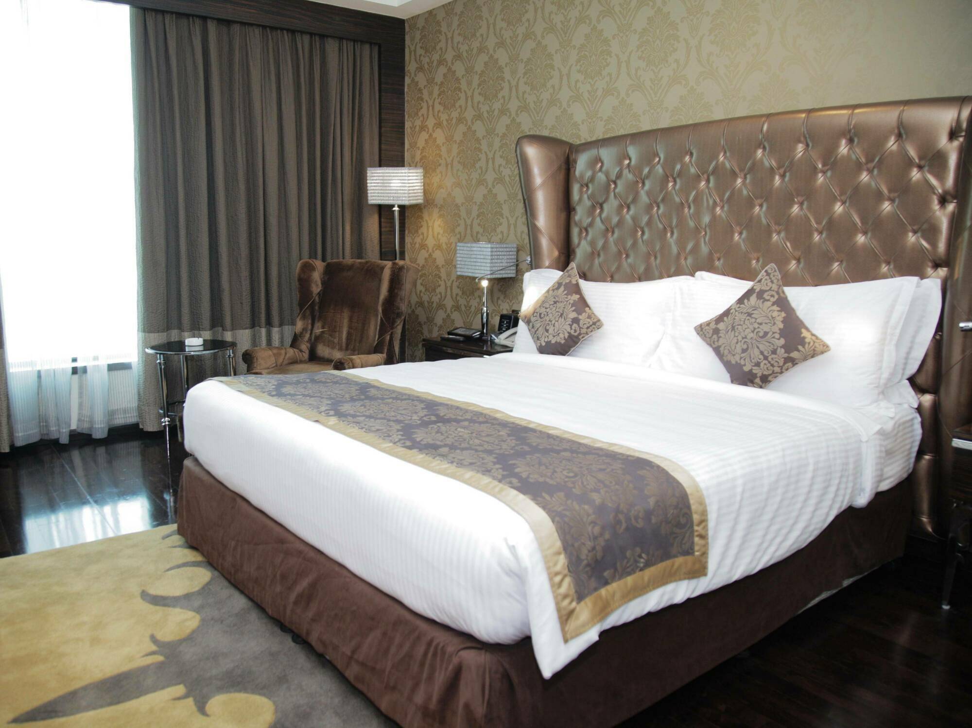 新德里帕池豪尔丽笙酒店 外观 照片 A bed